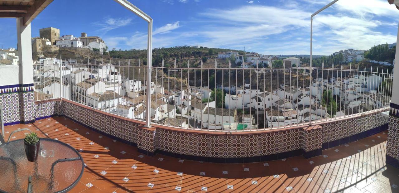Casa De Las Lanzas Setenil De Las Bodegas Kamer foto