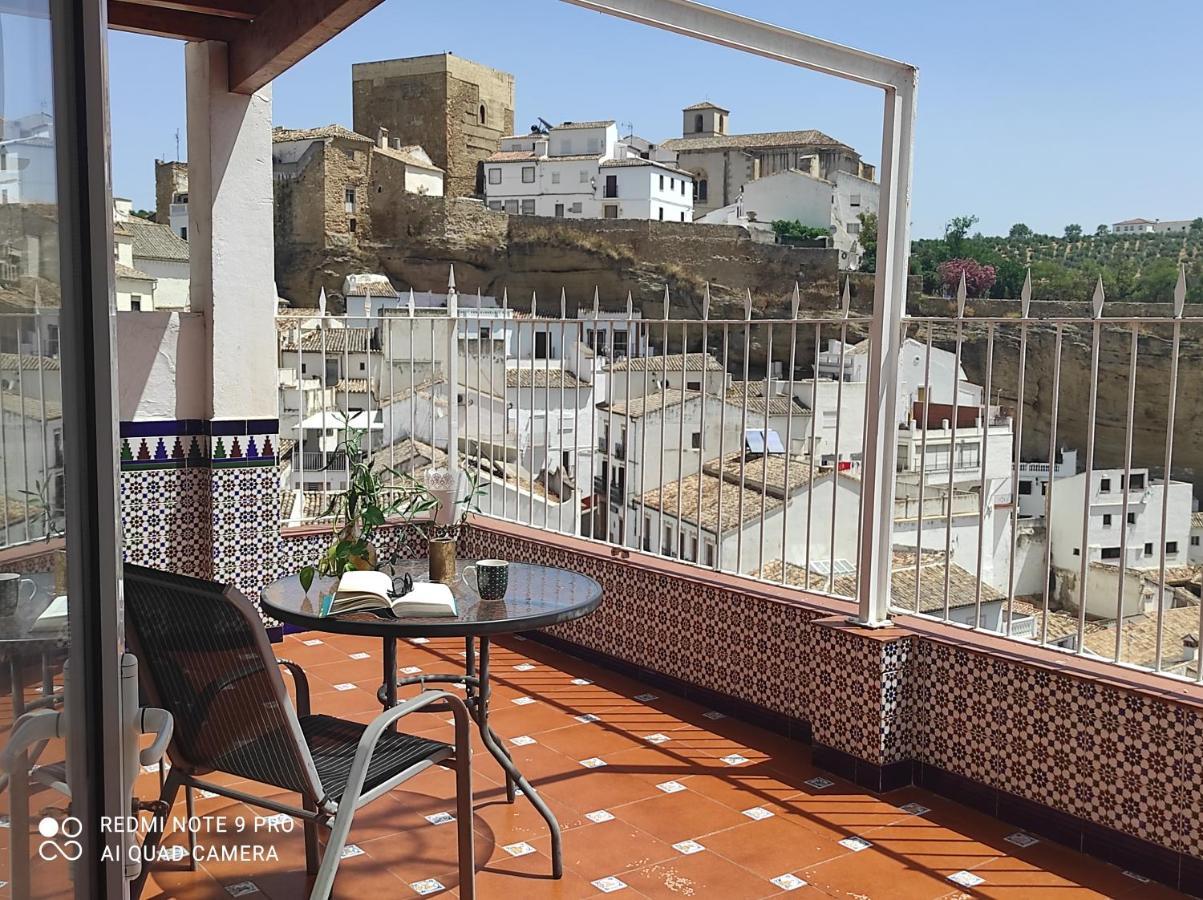 Casa De Las Lanzas Setenil De Las Bodegas Buitenkant foto